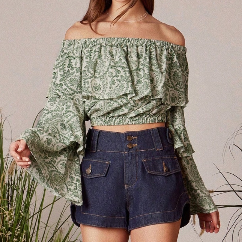 Boho Paisley Print Off Shoulder ruffle Bell Sleeve Cropped Top - Picture 2 of 4